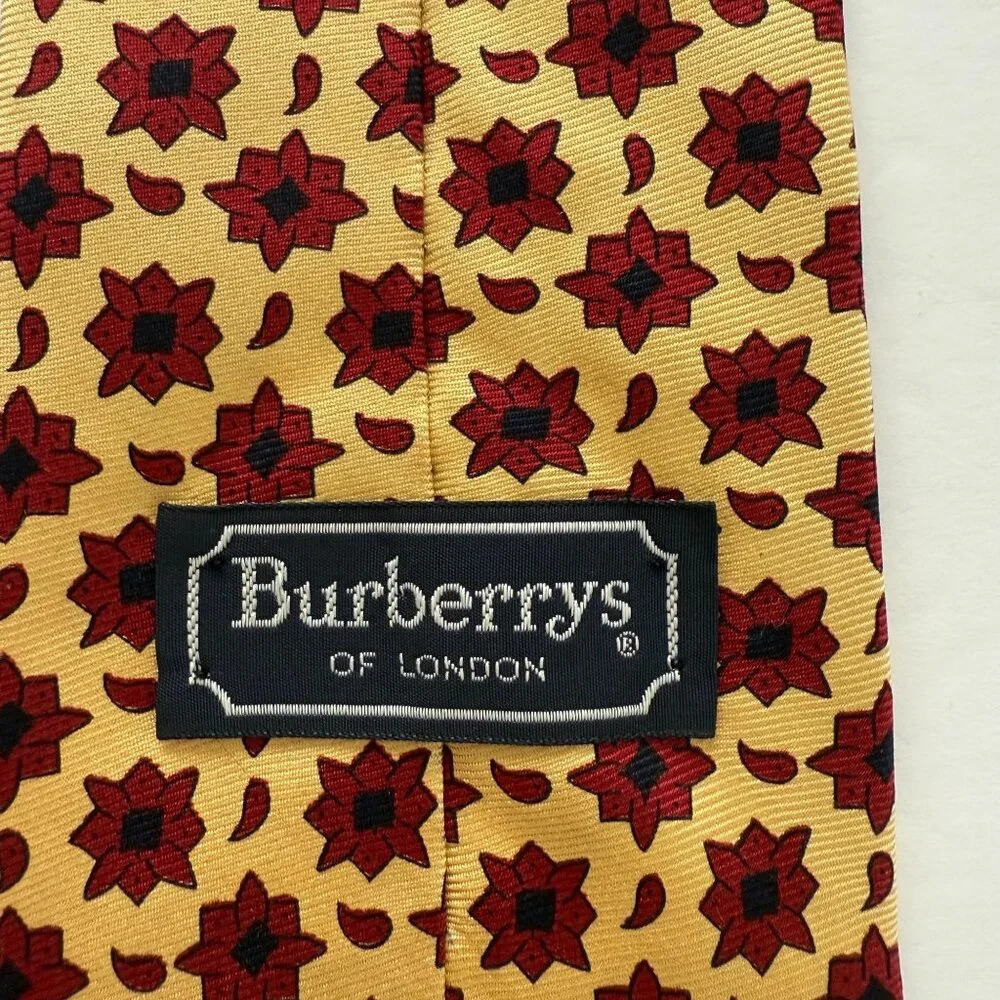 Burberrys Of London Floral Pattern Silk Tie Red Gold
